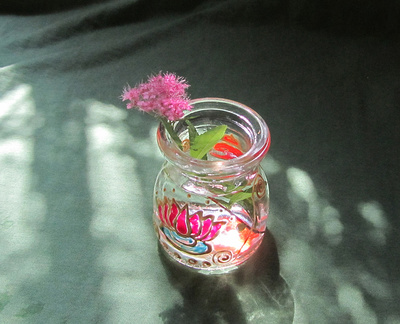 手繪玻璃瓶 藝術(shù)與實(shí)用的完美融合